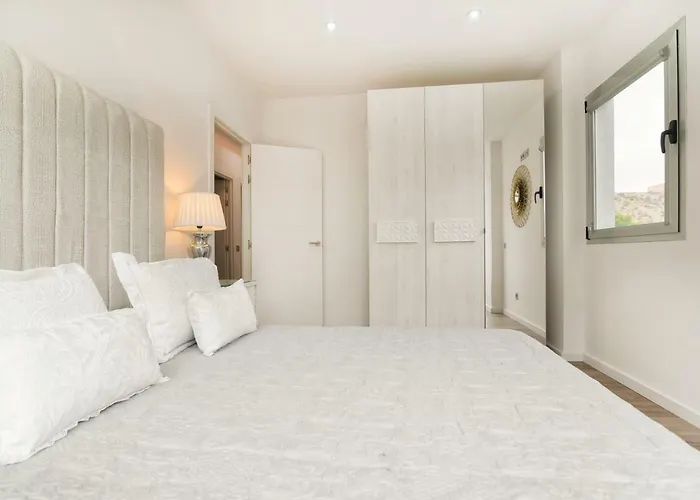 Mesa Y Lopez- Playa Canteras Лас-Пальмас-де-Гран-Канарія